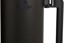 Análisis del  resistente Stanley Legendary Classic Bottle 2.5 QT Black 2.0  con Aislamiento al Vacío